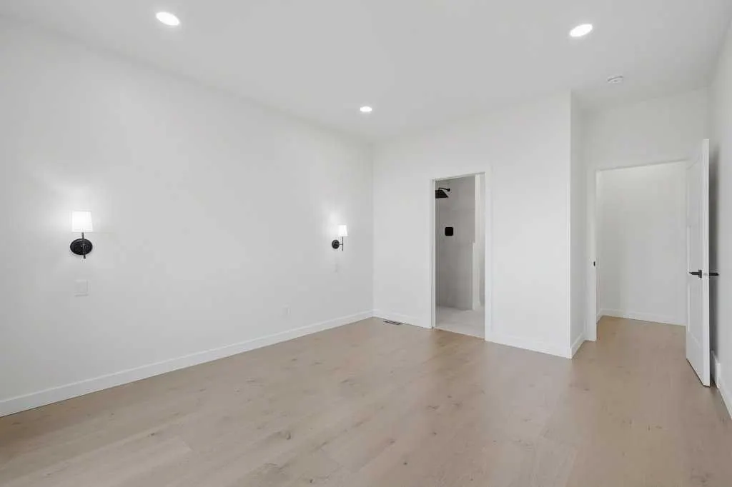 37 Maclean Close
