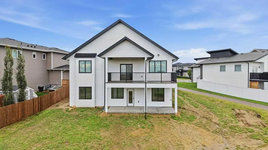 37 Maclean Close
