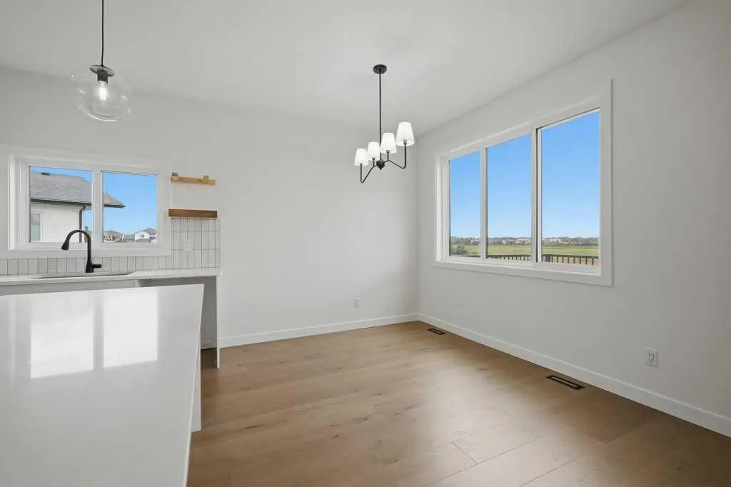 37 Maclean Close