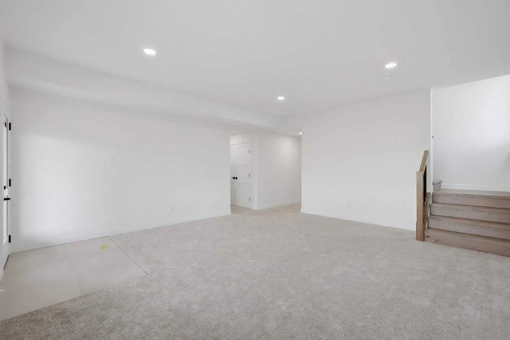 37 Maclean Close