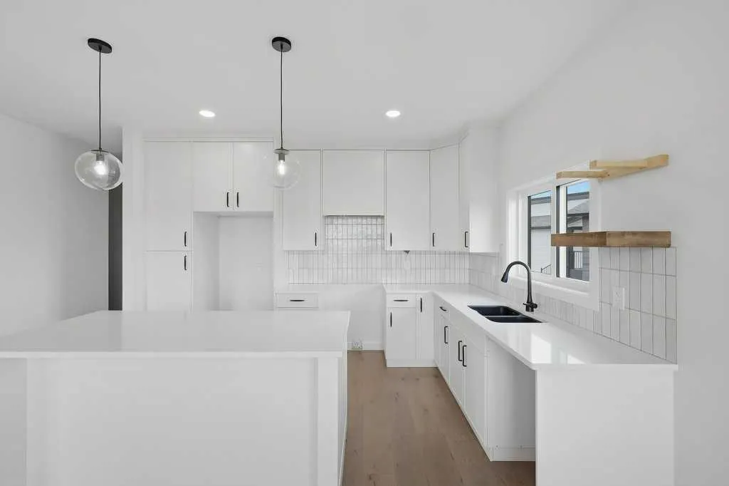37 Maclean Close