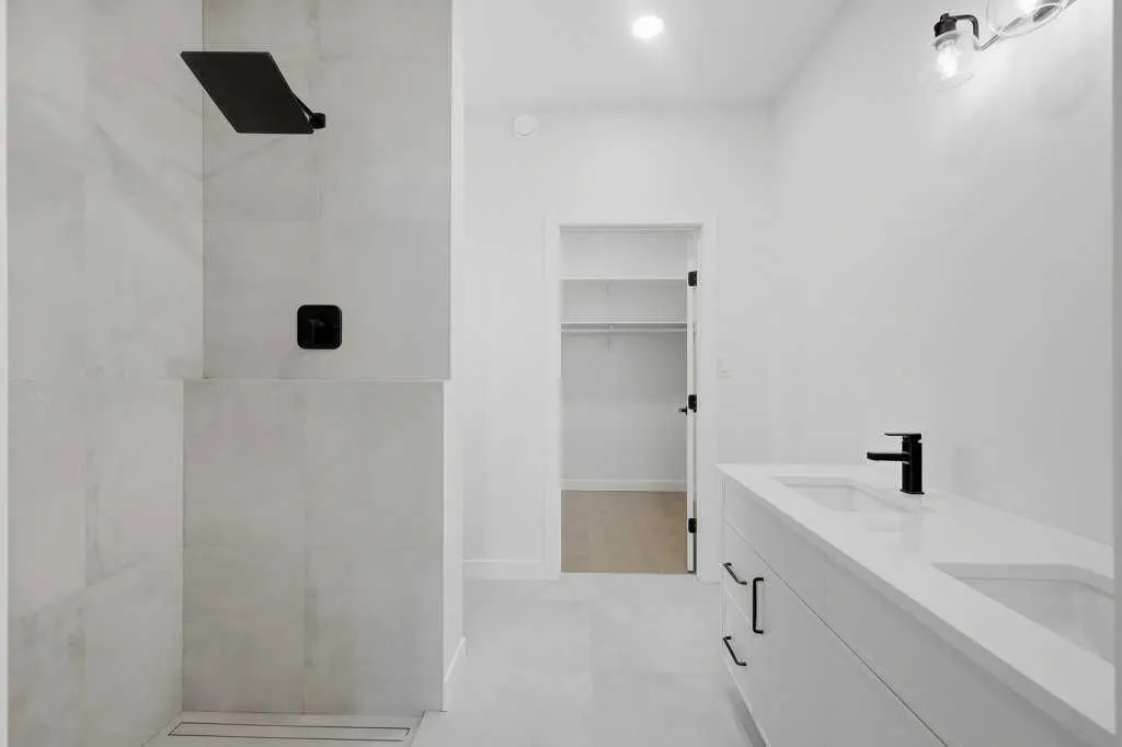 37 Maclean Close
