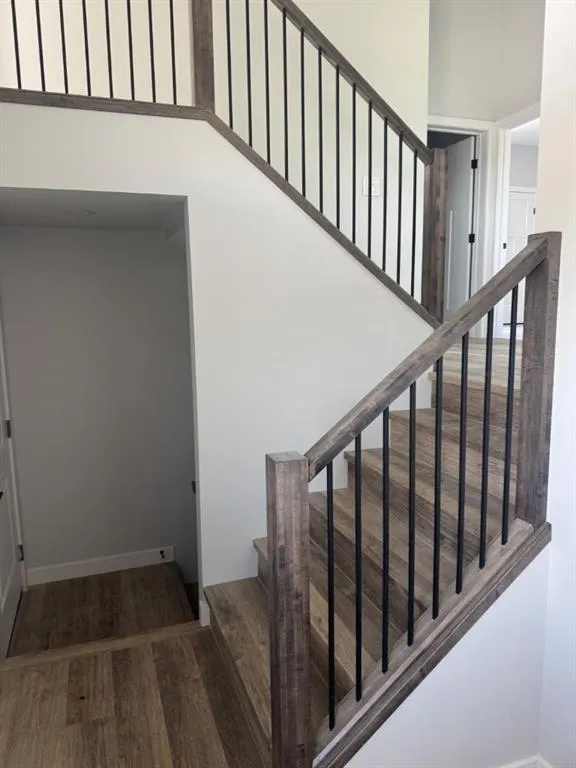 8 Henner's Place