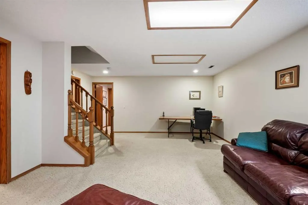 20 Edendale Crescent NW