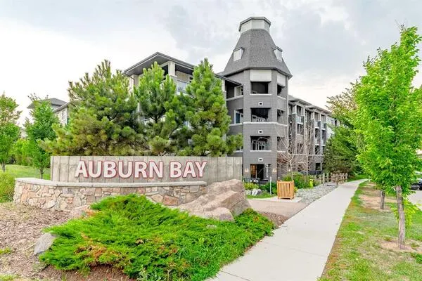 25 Auburn Meadows Avenue SE #223