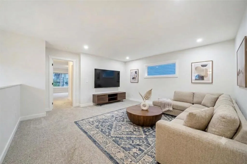 14 Rivercrest Common