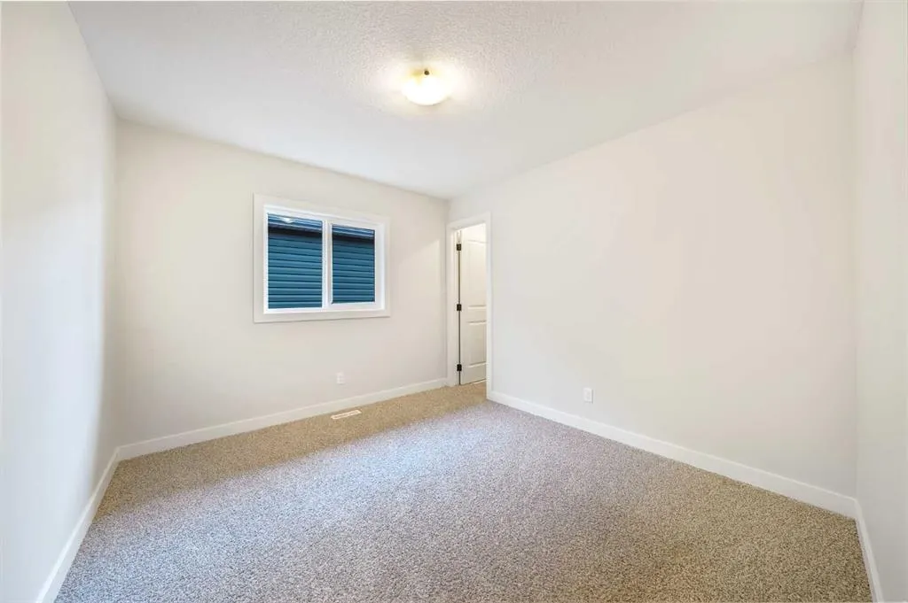 14 Rivercrest Common