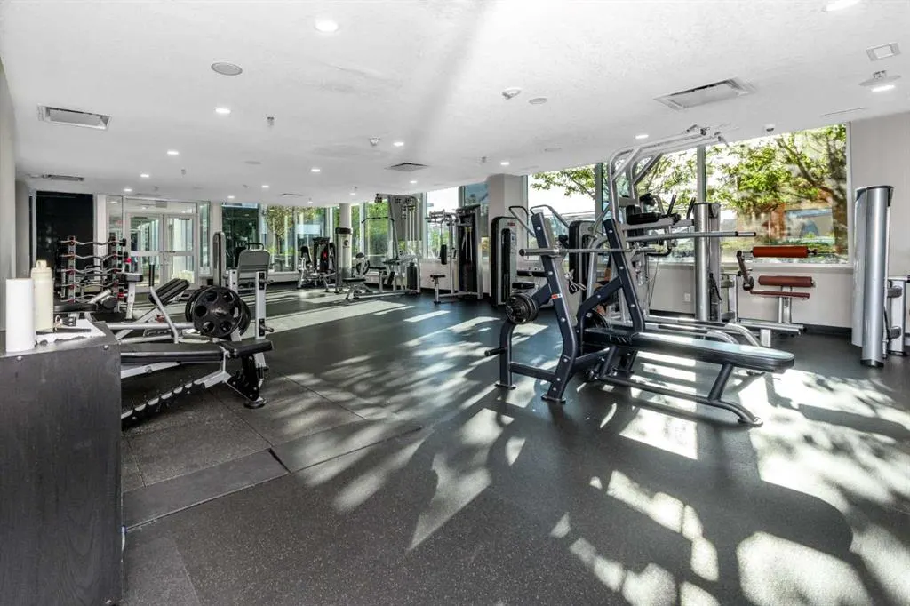 211 13 Avenue SE #607