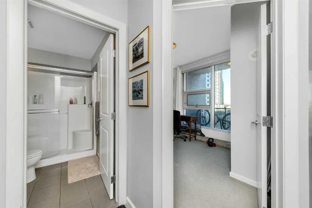 211 13 Avenue SE #607