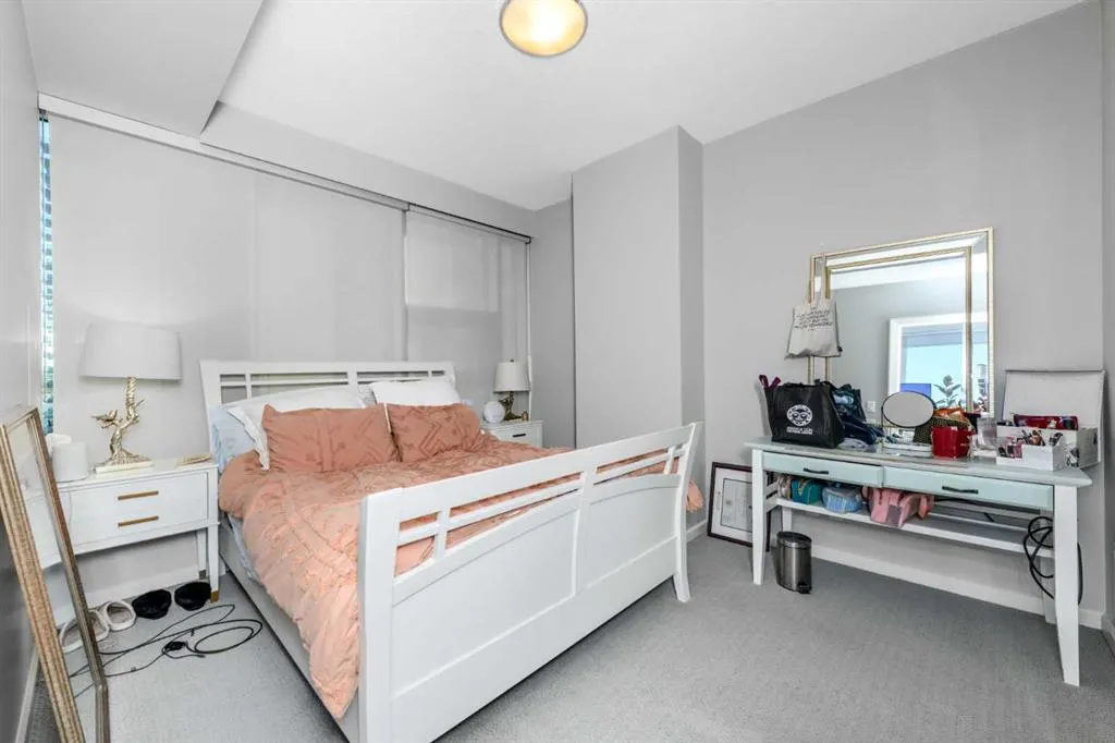 211 13 Avenue SE #607