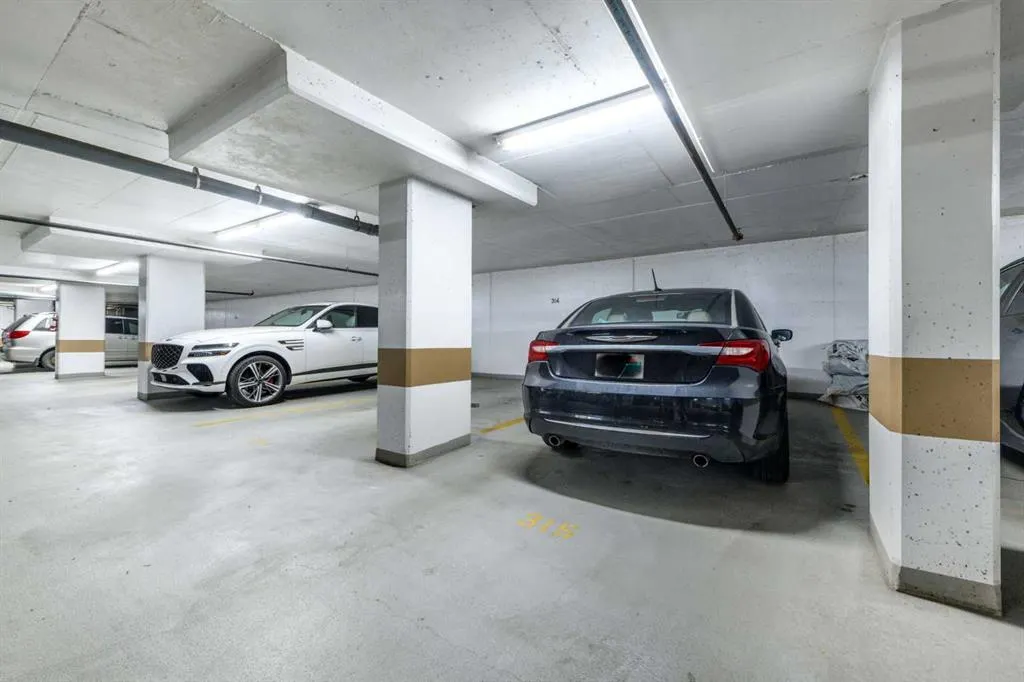 211 13 Avenue SE #607