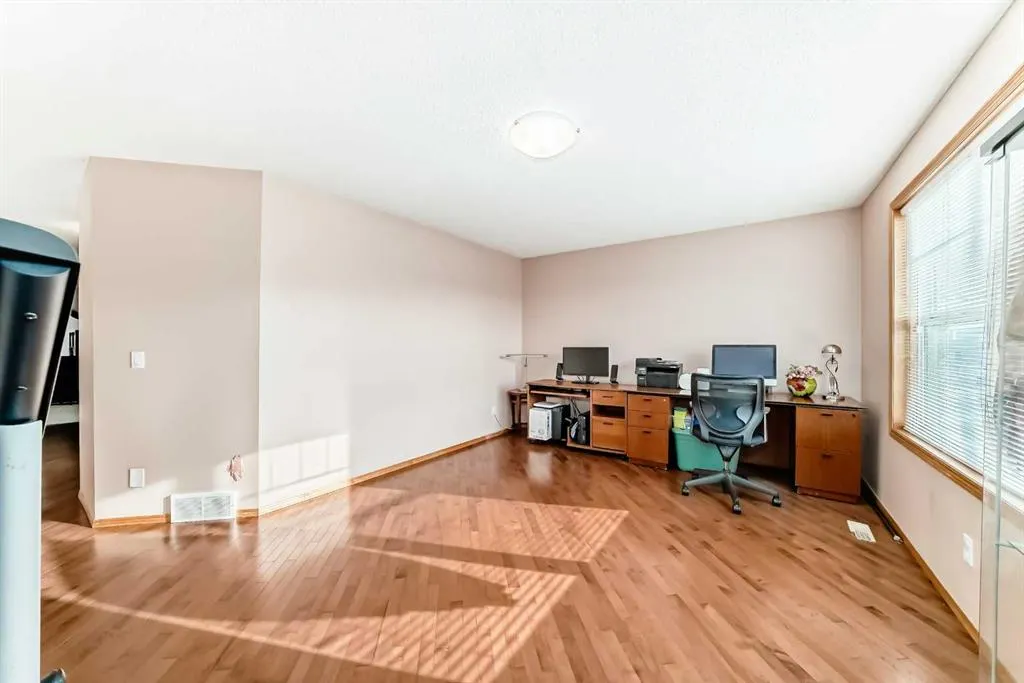 16062 Everstone Road SW