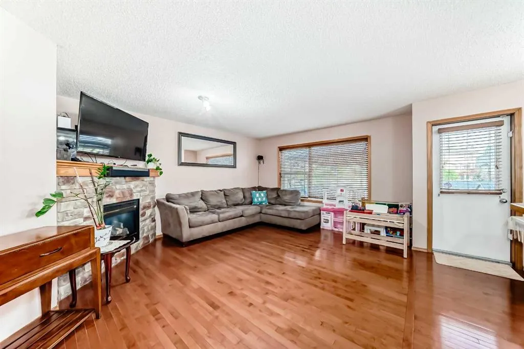 16062 Everstone Road SW