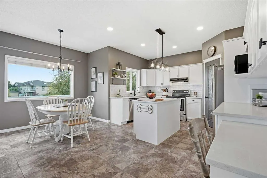 220 Springmere Place