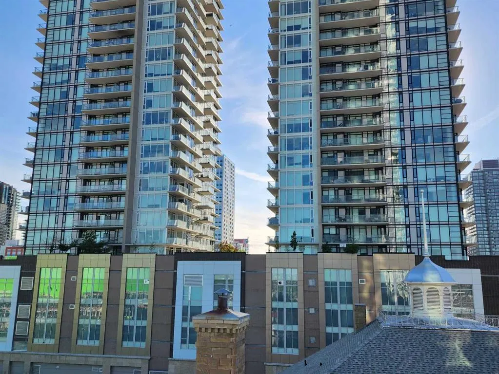 433 11 Avenue SE #705
