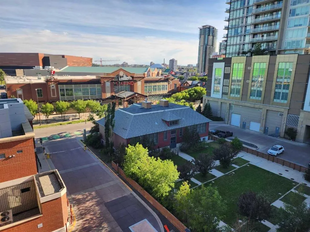 433 11 Avenue SE #705