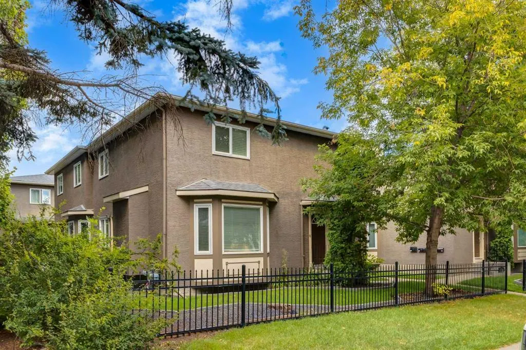 2132 35 Avenue SW #8