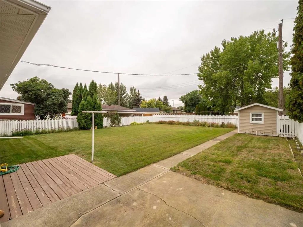 824 Stafford Drive N