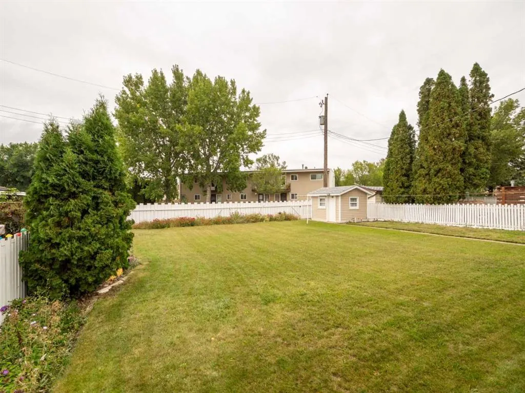 824 Stafford Drive N