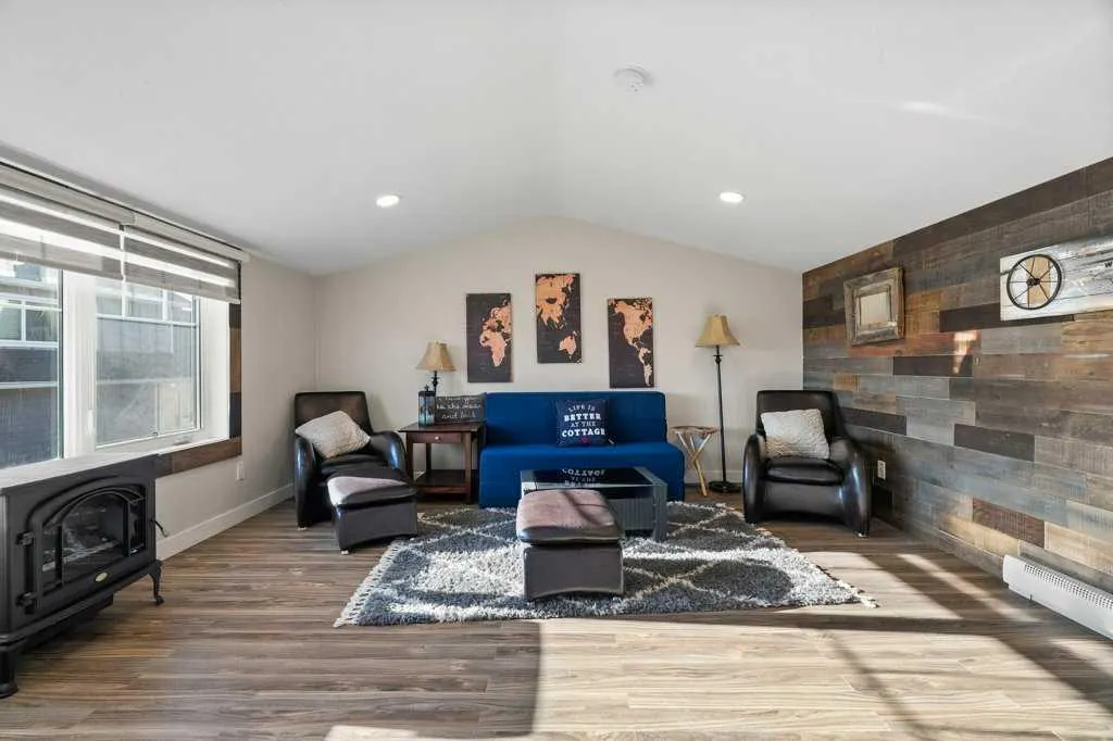 334 Cottageclub Way