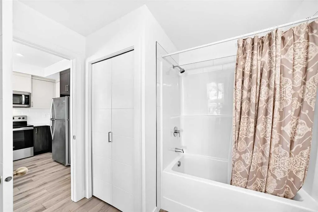 205 Spring Creek Common SW #301