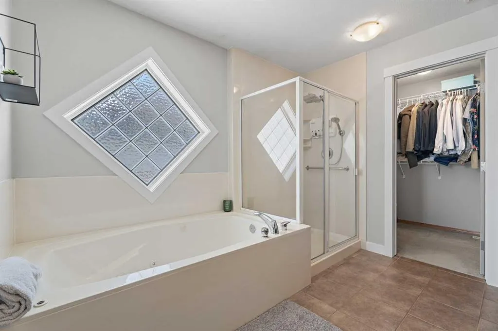 611 Cavendish Beach Bay