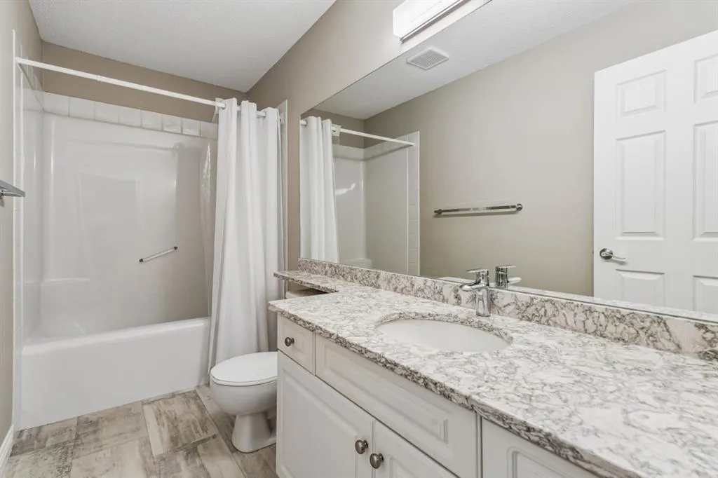 16 Varsity Estates Gardens NW