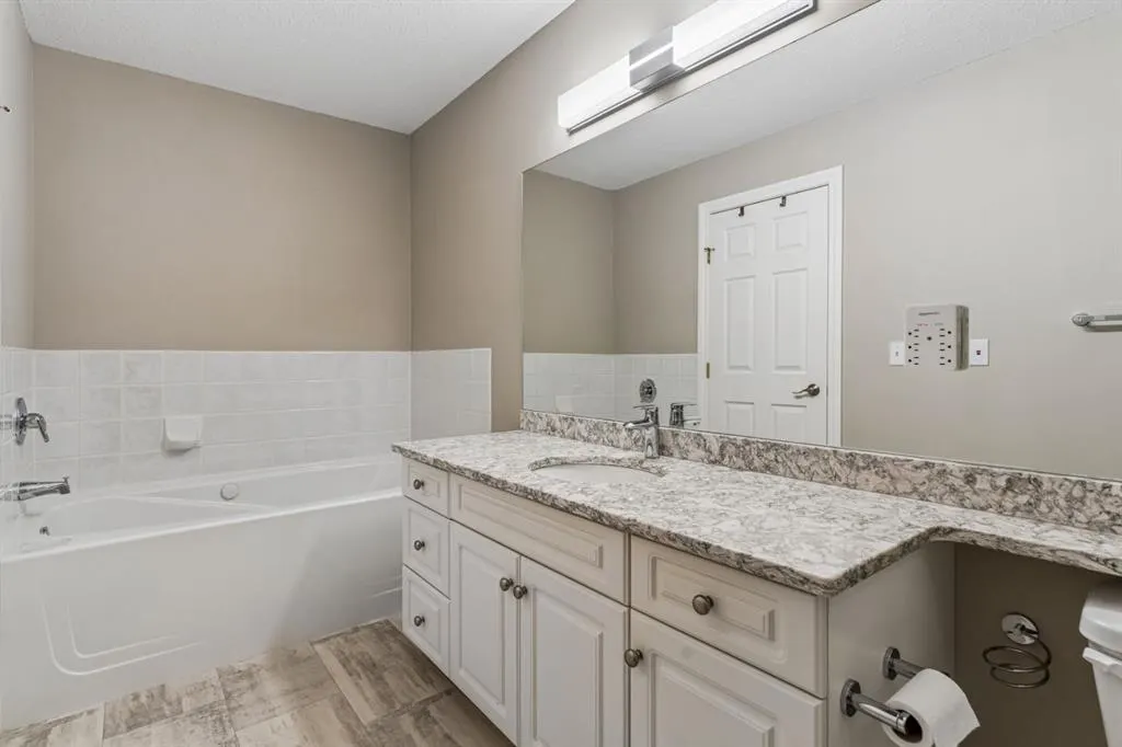 16 Varsity Estates Gardens NW