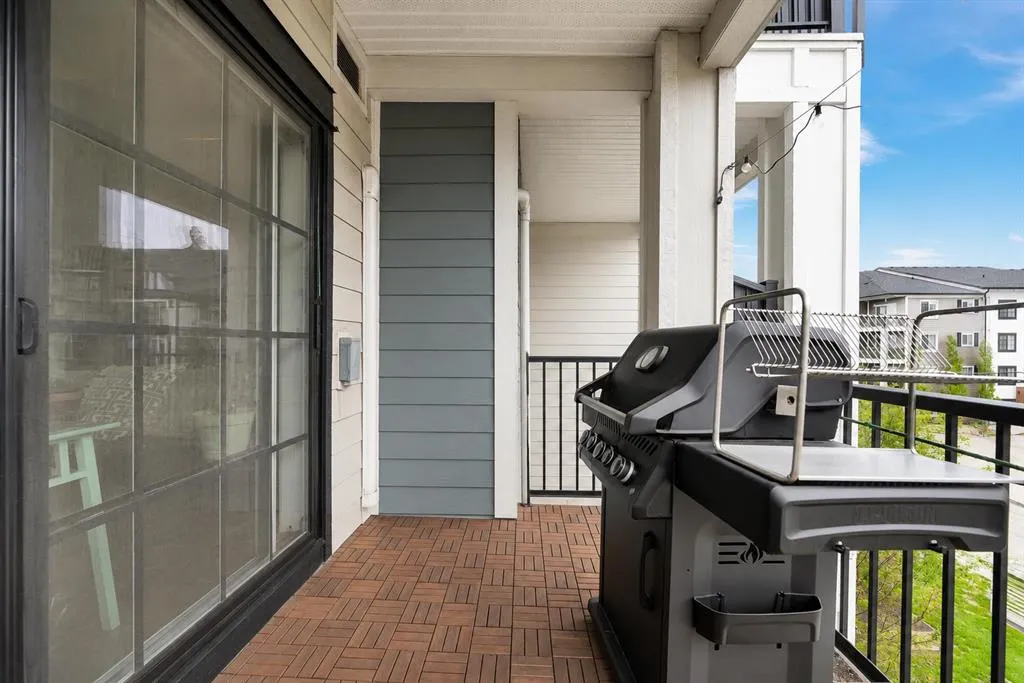 215 Legacy Boulevard SE #3305