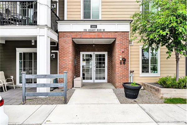 215 Legacy Boulevard SE