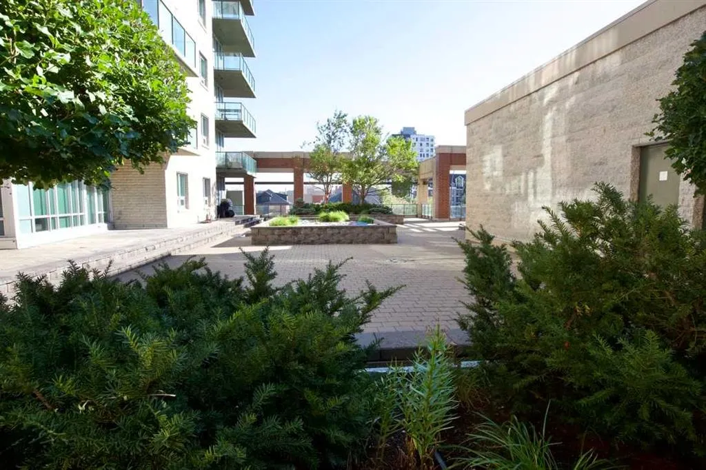 210 15 Avenue SE #205