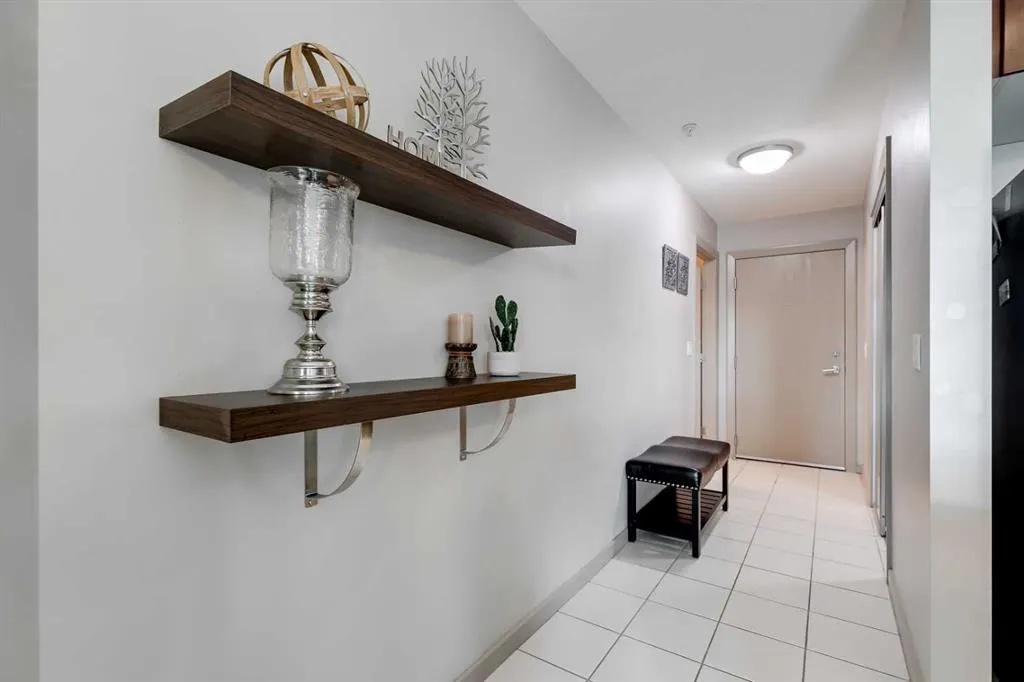 210 15 Avenue SE #205