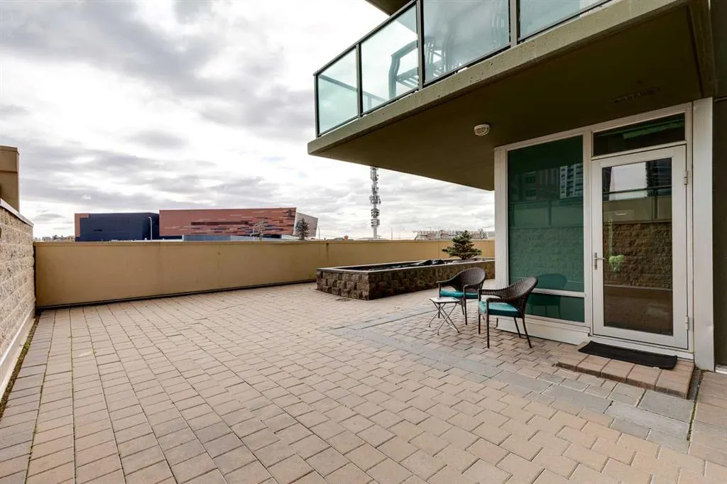210 15 Avenue SE #205