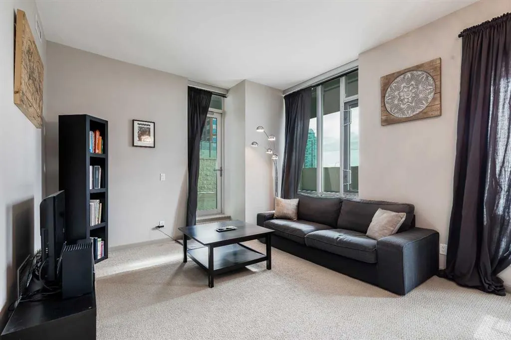210 15 Avenue SE #205