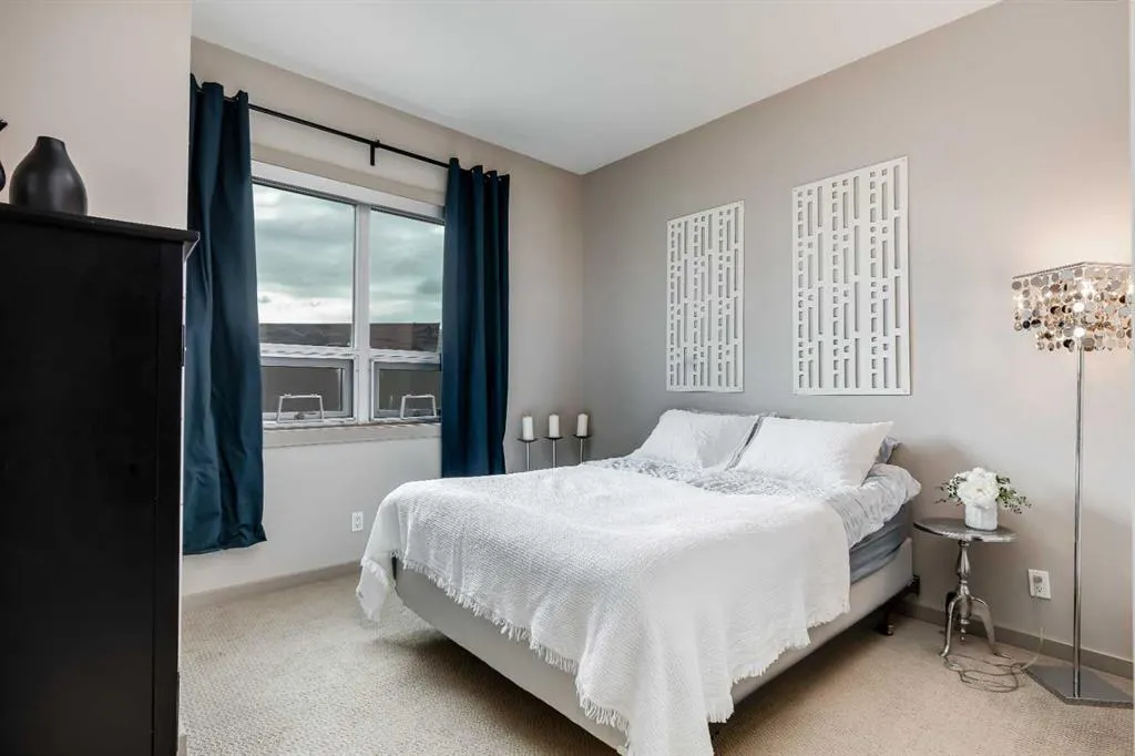 210 15 Avenue SE #205