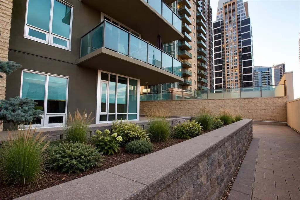 210 15 Avenue SE #205