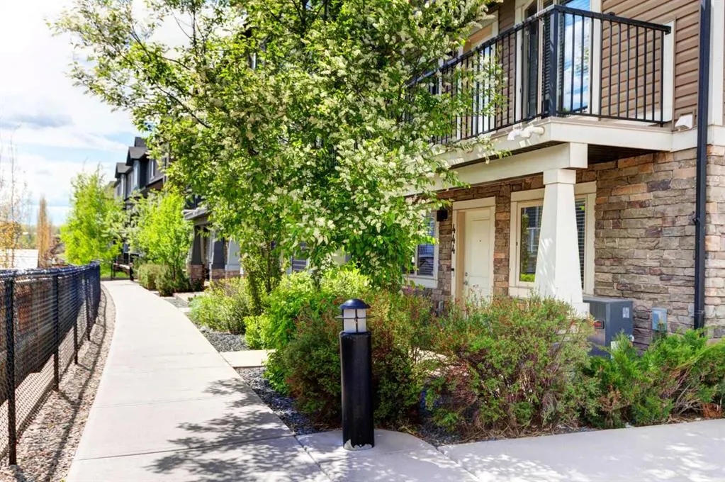 444 Legacy Point SE