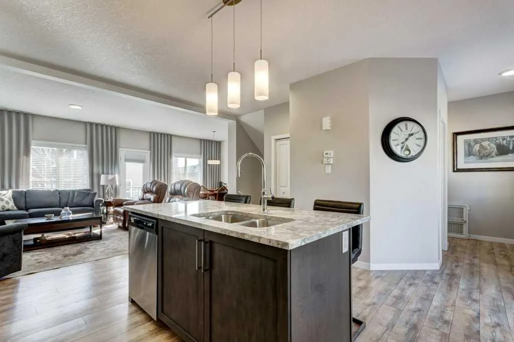 444 Legacy Point SE