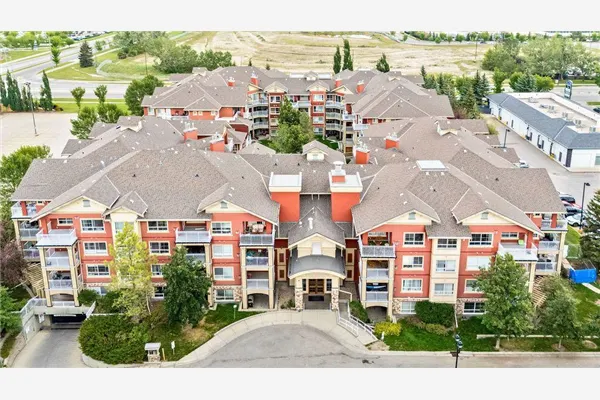 22 Richard Place SW #133