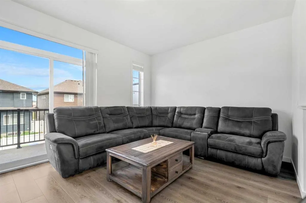 85 Walgrove Common SE