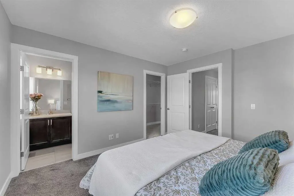 328 Midtown Gate SW