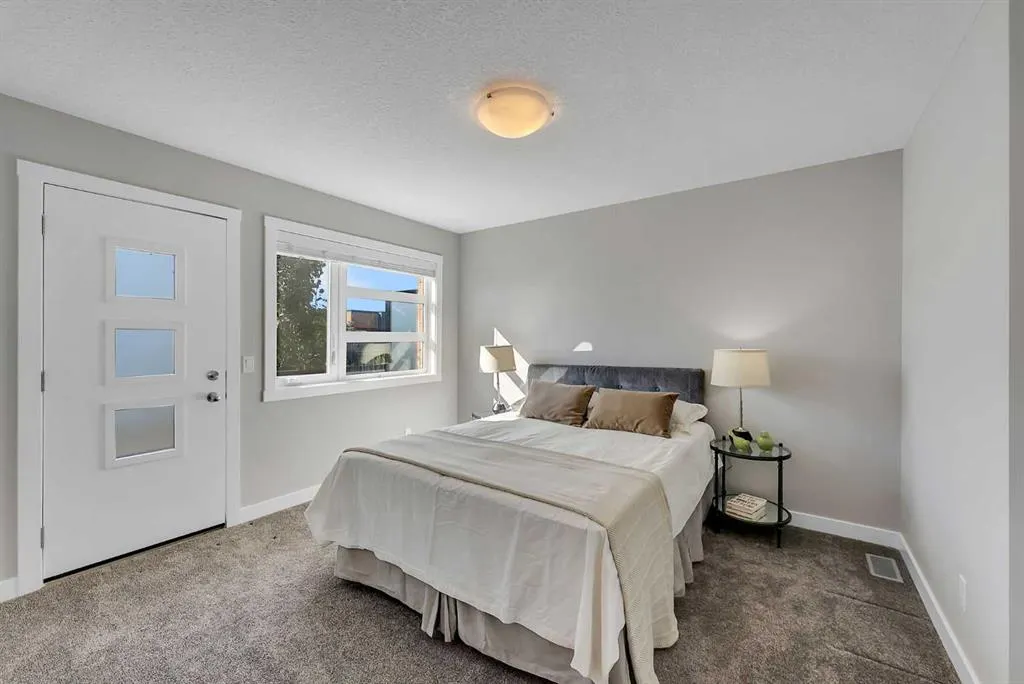 328 Midtown Gate SW