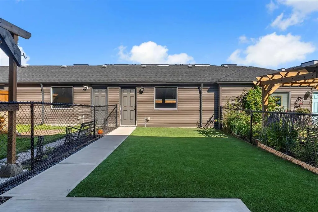 328 Midtown Gate SW