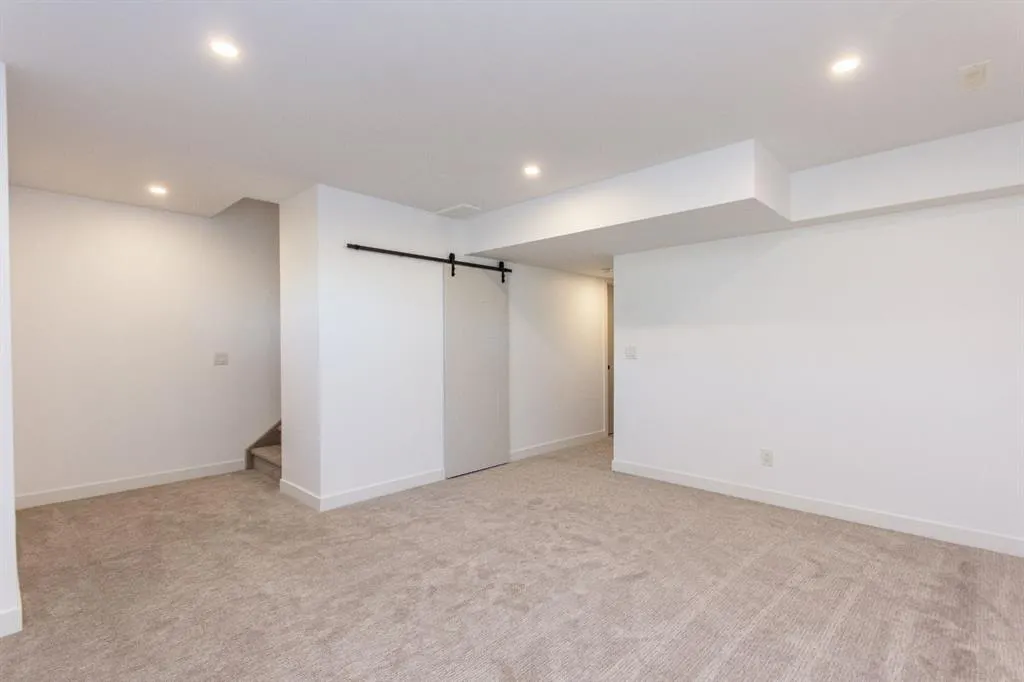 65 Evergreen Way