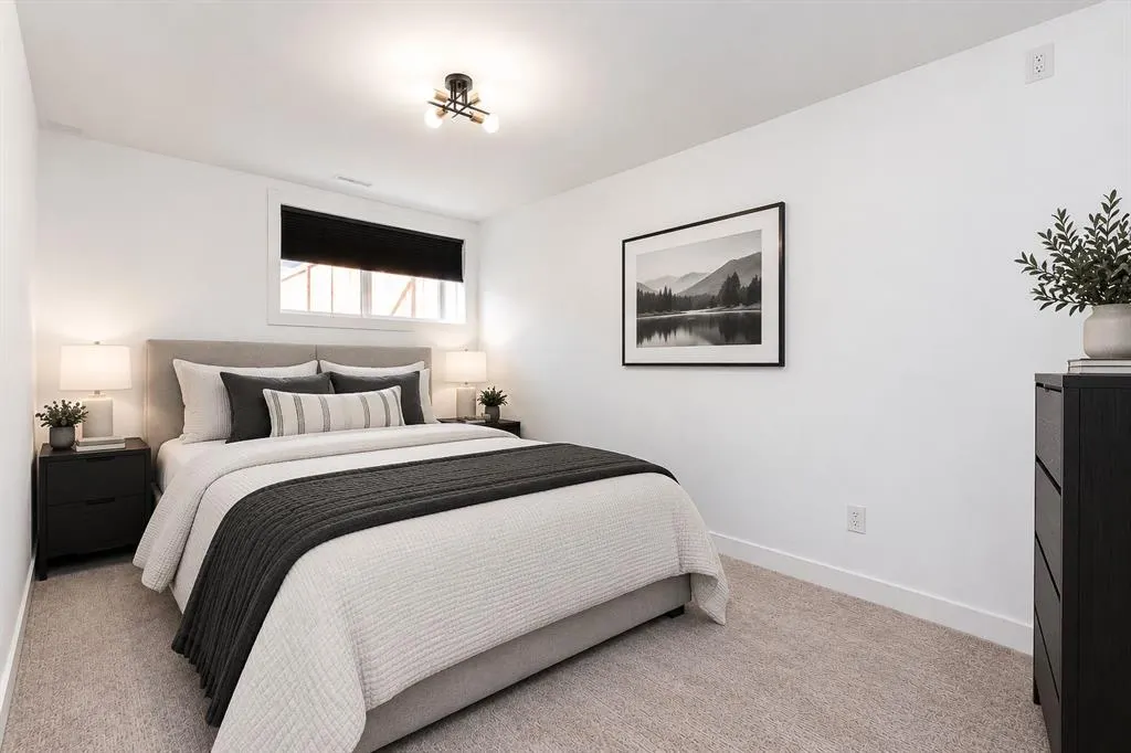 65 Evergreen Way