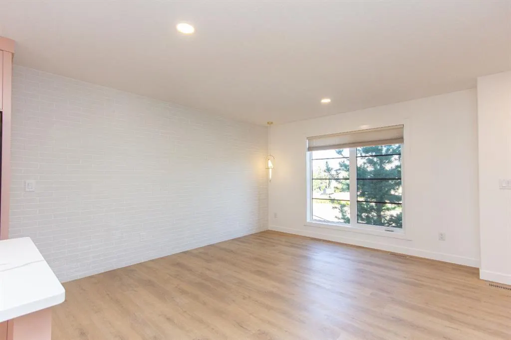 65 Evergreen Way