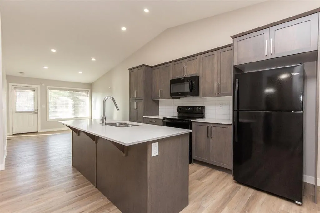 45 Golden Crescent