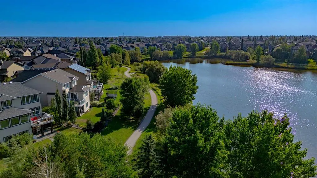 26 Auburn Bay Common SE