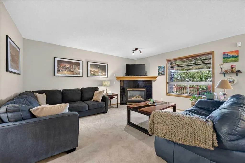1012 Cranston Drive SE