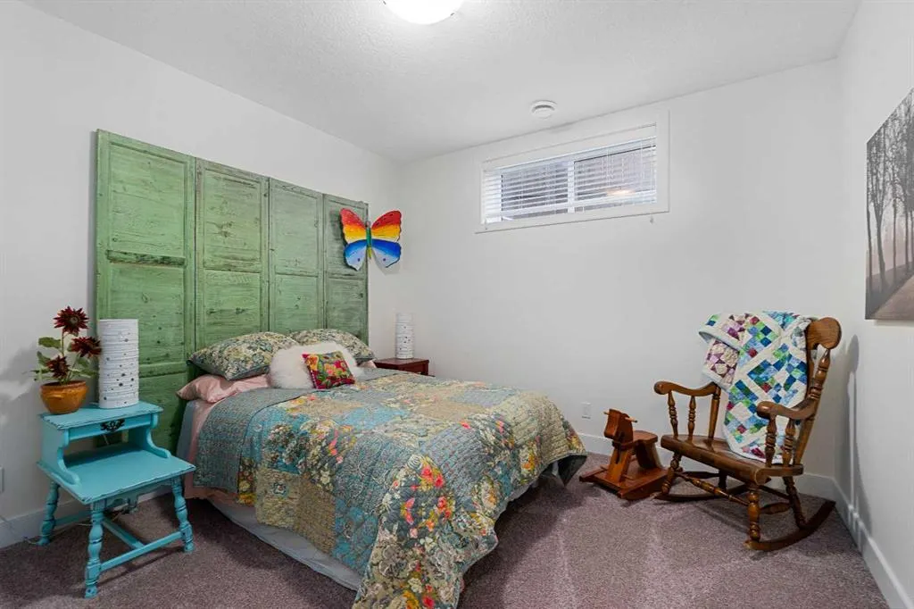 1508 Coopers Point SW